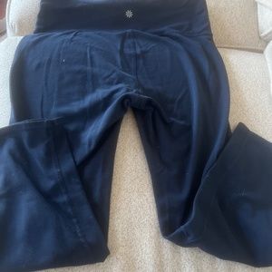 Navy Athleta crop pants